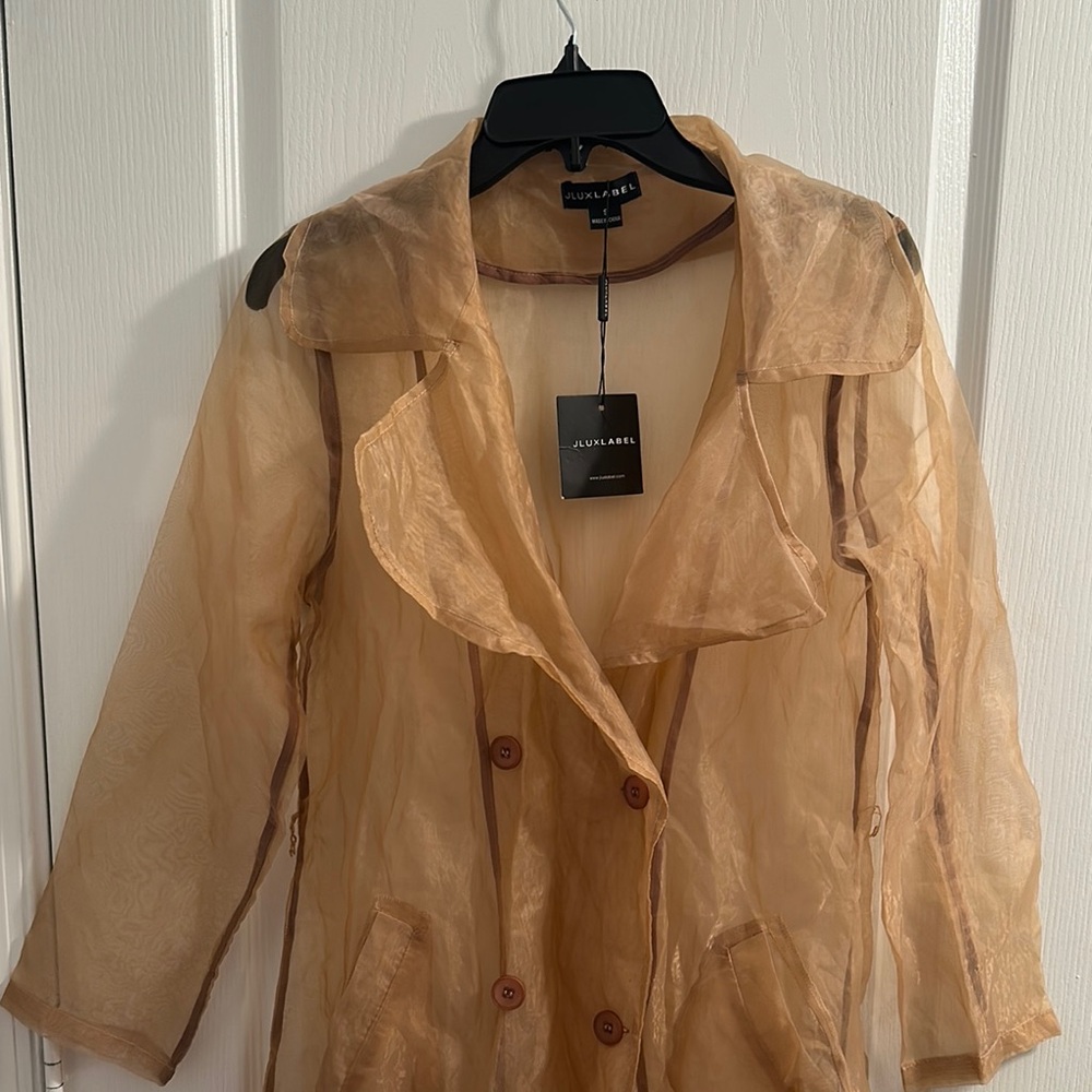 JLUXLABEL Tan Trench Coat Lightweight Sheen, Belted and two pockets